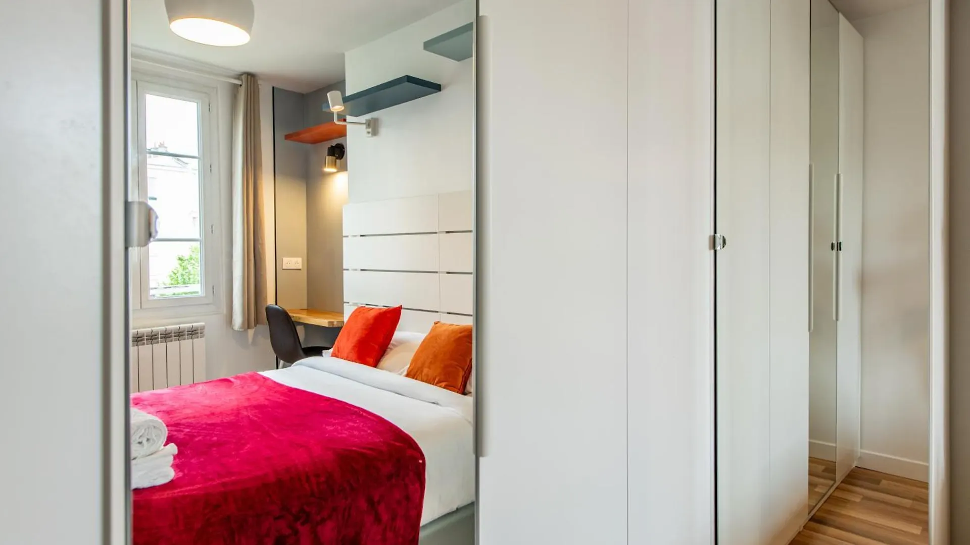 Cozy 1-Bedroom Apartment With All Amenties In Montmartre Paris
